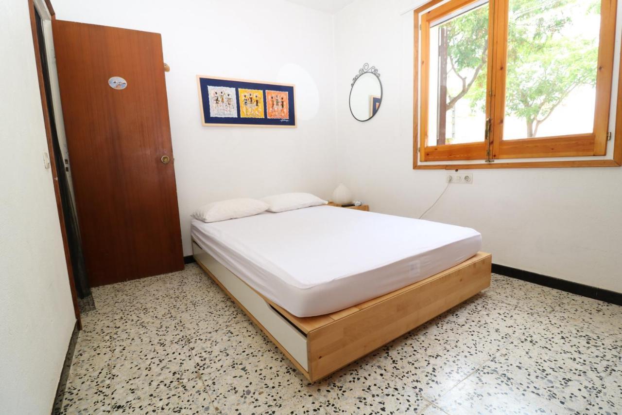Peni 168A - Belle Maison Avec Piscine เอมปูเรียบราบา ภายนอก รูปภาพ