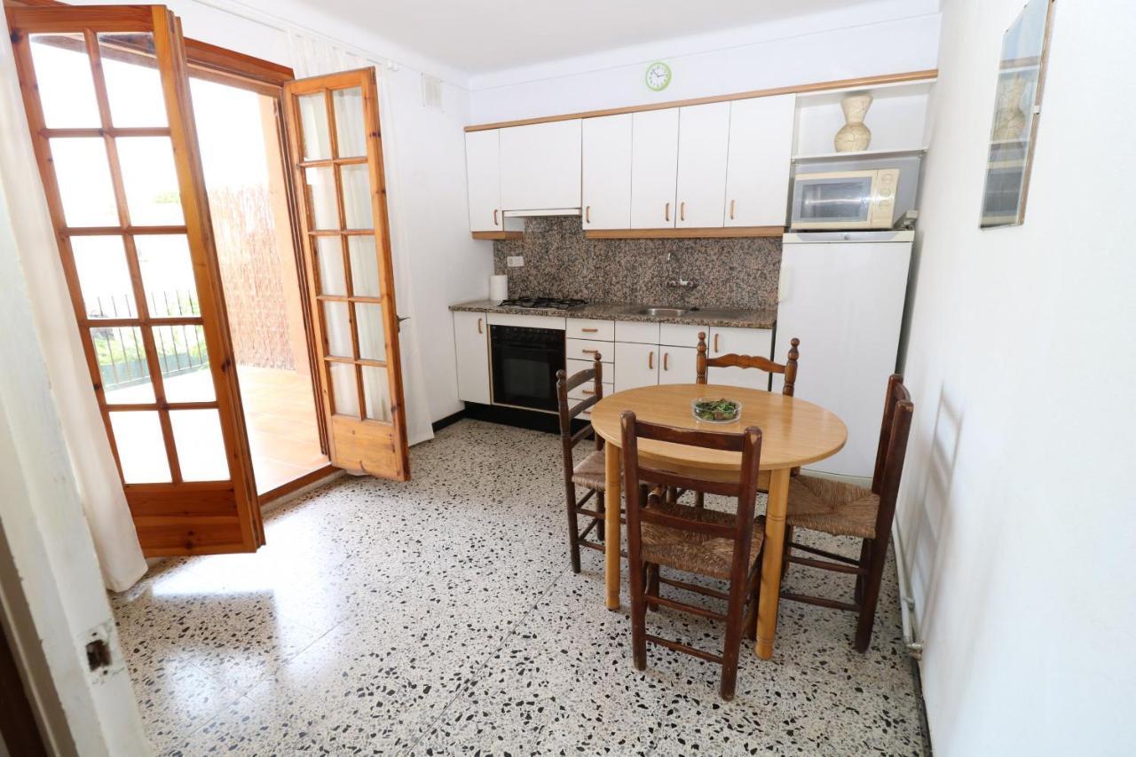 Peni 168A - Belle Maison Avec Piscine เอมปูเรียบราบา ภายนอก รูปภาพ