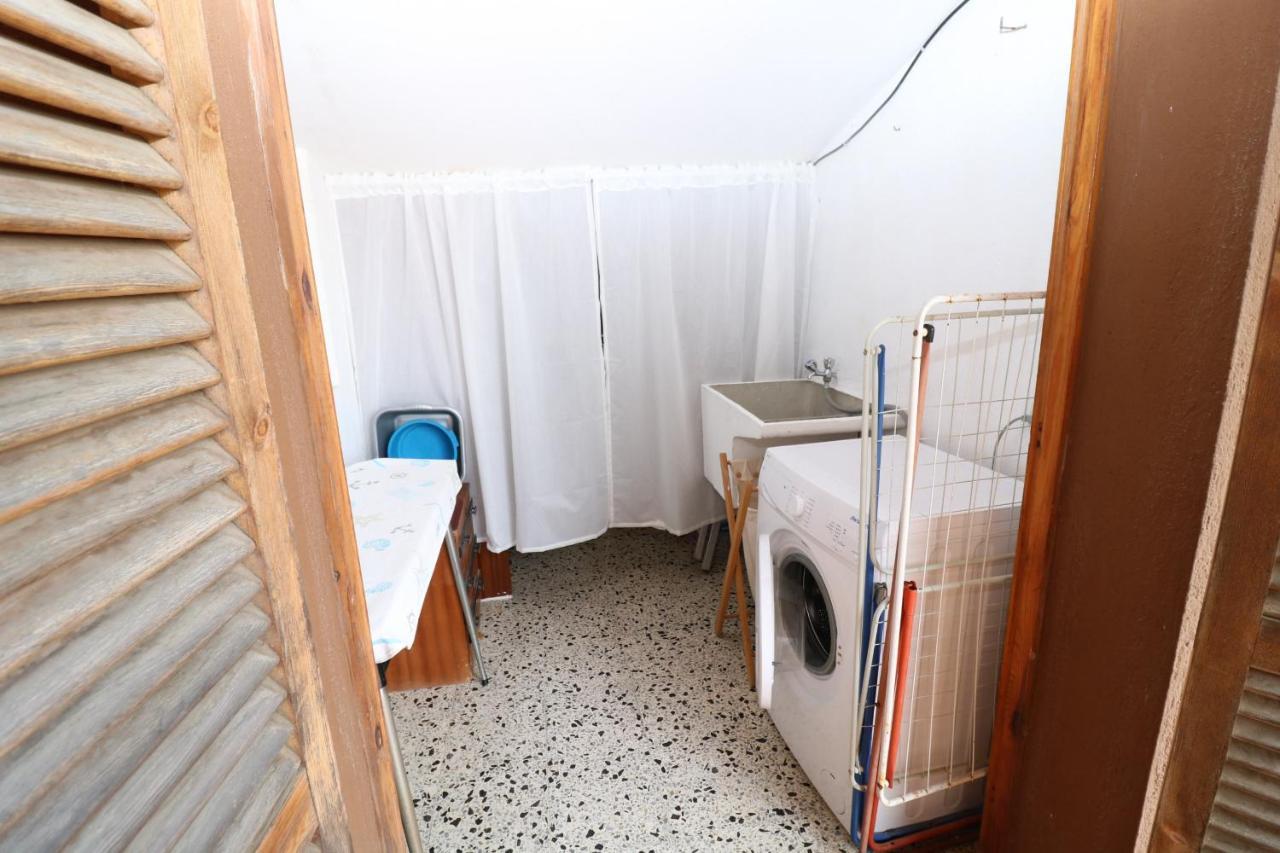 Peni 168A - Belle Maison Avec Piscine เอมปูเรียบราบา ภายนอก รูปภาพ