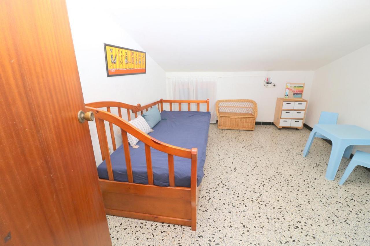 Peni 168A - Belle Maison Avec Piscine เอมปูเรียบราบา ภายนอก รูปภาพ