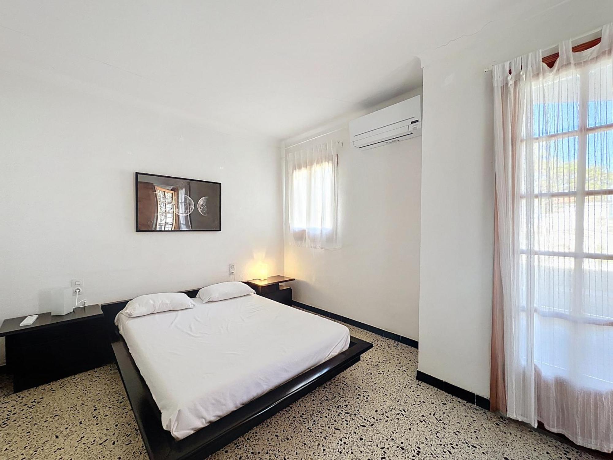 Peni 168A - Belle Maison Avec Piscine เอมปูเรียบราบา ภายนอก รูปภาพ
