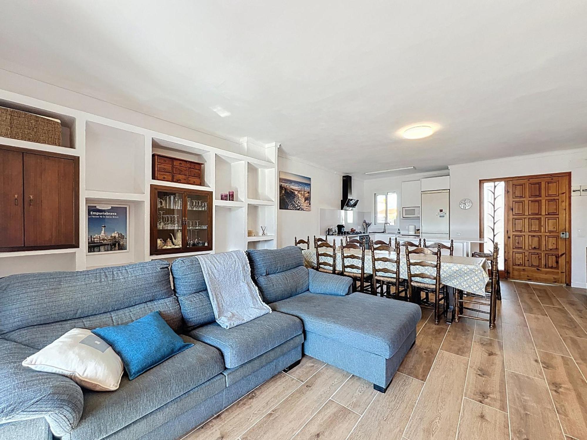 Peni 168A - Belle Maison Avec Piscine เอมปูเรียบราบา ภายนอก รูปภาพ